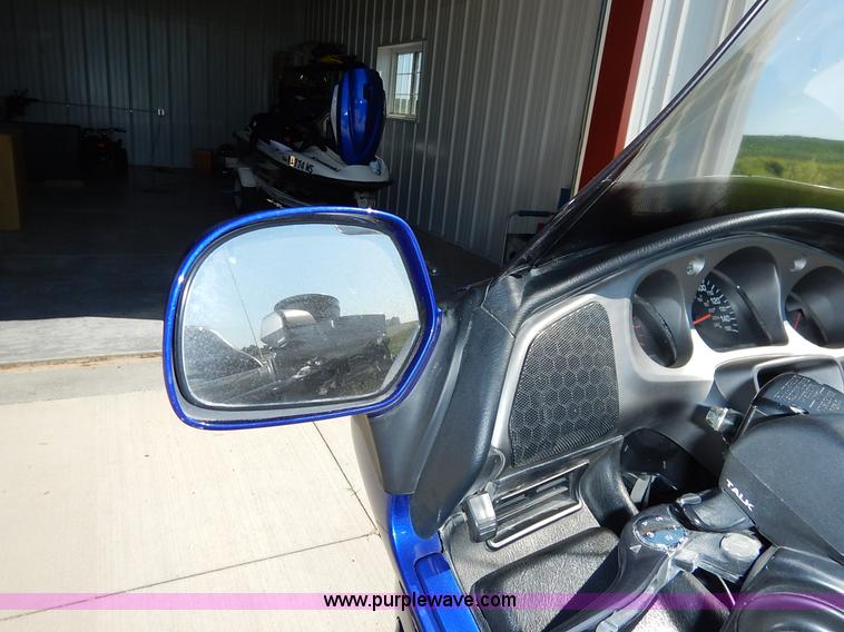 image for item BM9412 2001 Honda Gold Wing motorcycle