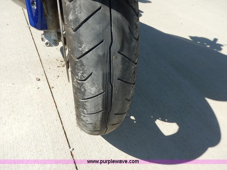 image for item BM9412 2001 Honda Gold Wing motorcycle