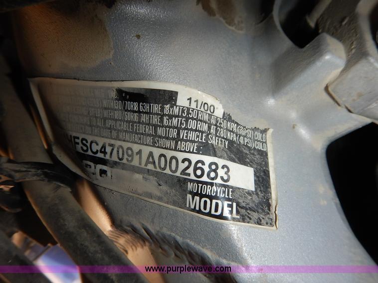 image for item BM9412 2001 Honda Gold Wing motorcycle