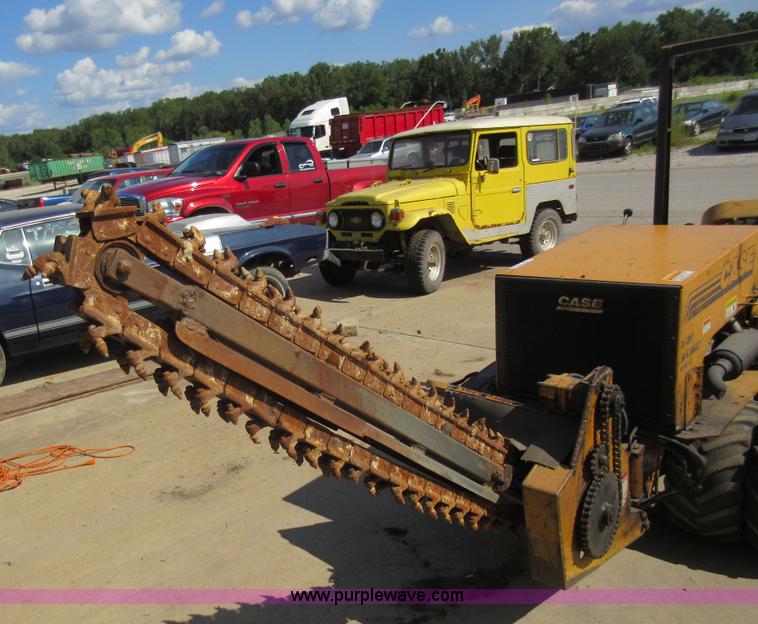 image for item BR9976 Case Maxi Sneaker Series C cable plow