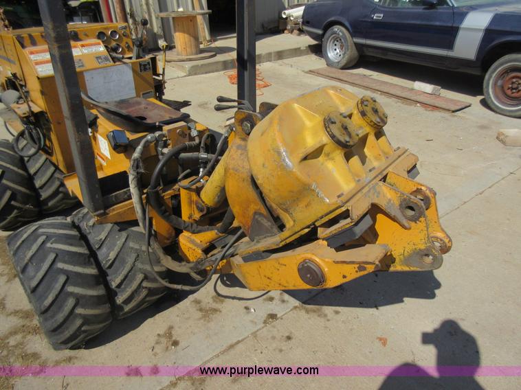 image for item BR9976 Case Maxi Sneaker Series C cable plow