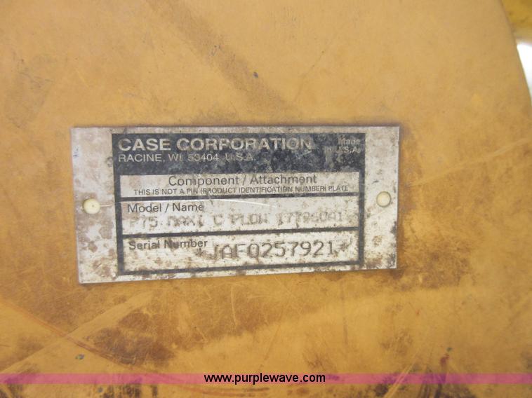 image for item BR9976 Case Maxi Sneaker Series C cable plow