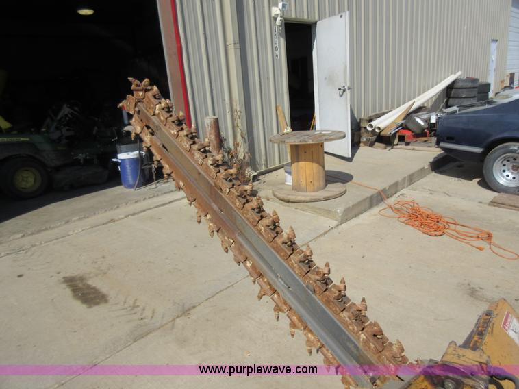 image for item BR9976 Case Maxi Sneaker Series C cable plow