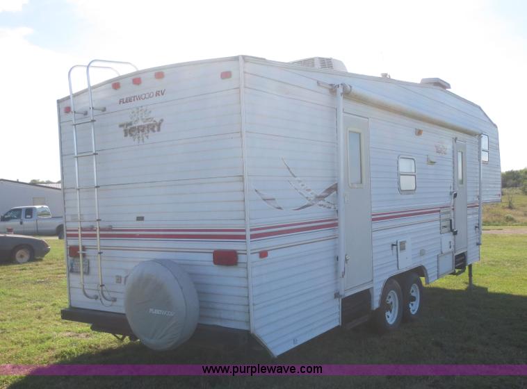image for item D2173 2000 Fleetwood 2855 Terry RV