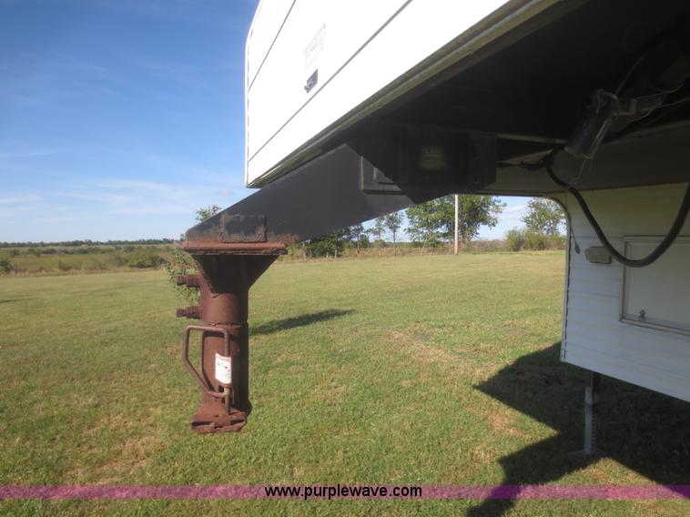 image for item D2173 2000 Fleetwood 2855 Terry RV