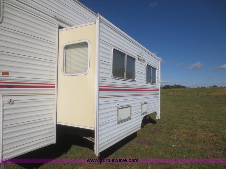 image for item D2173 2000 Fleetwood 2855 Terry RV