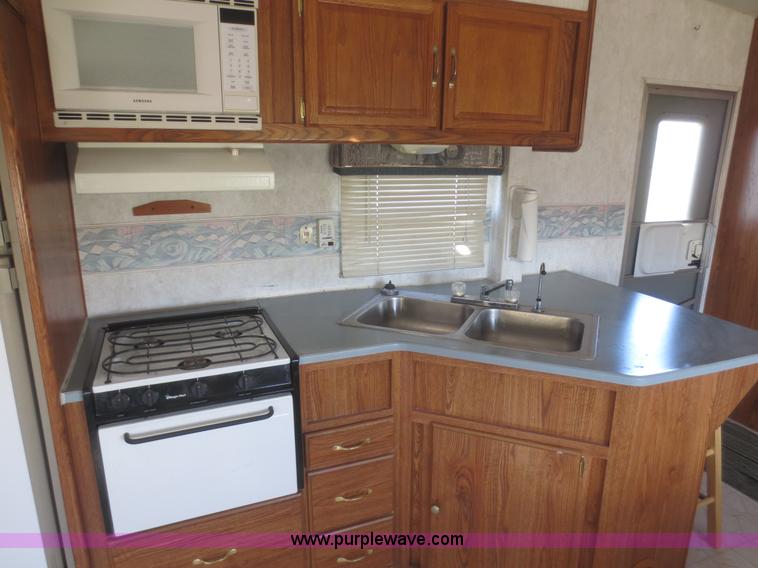 image for item D2173 2000 Fleetwood 2855 Terry RV