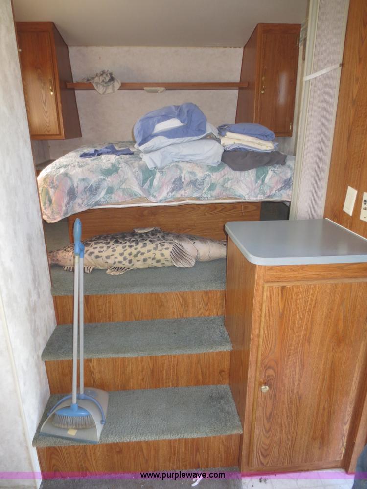 image for item D2173 2000 Fleetwood 2855 Terry RV