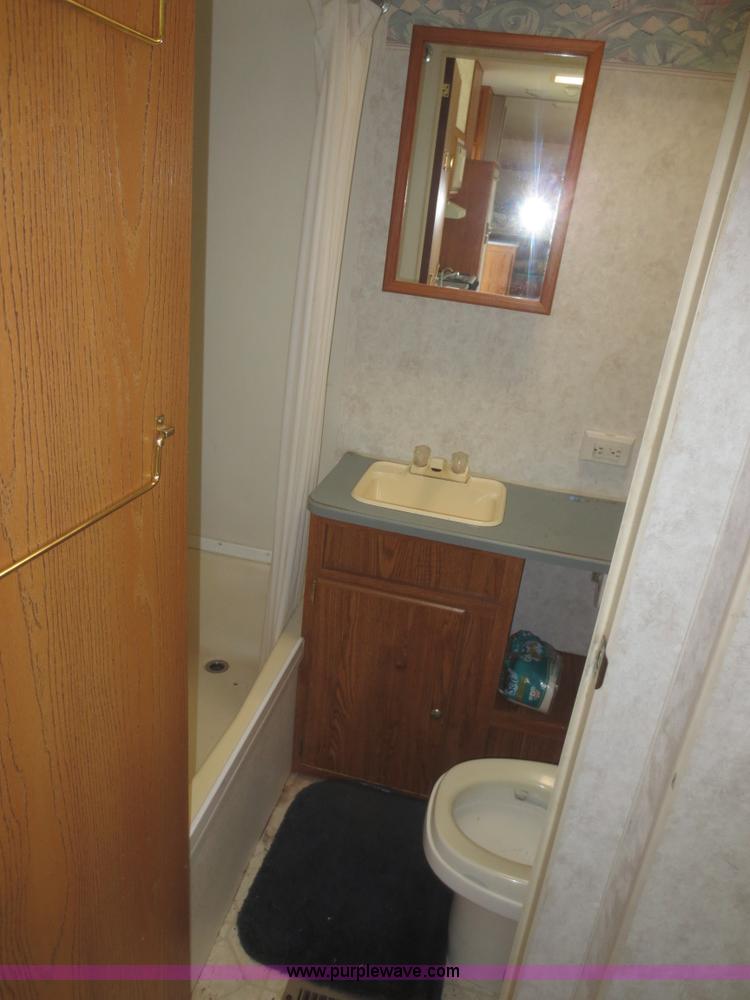 image for item D2173 2000 Fleetwood 2855 Terry RV