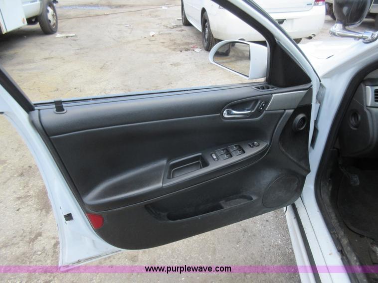 image for item G3623 2011 Chevrolet Impala Police Cruiser