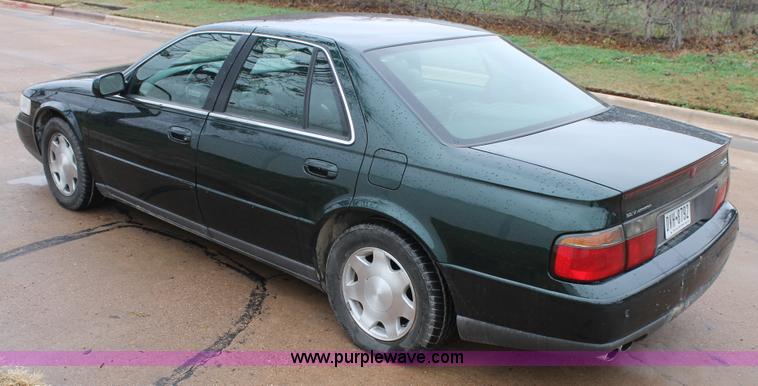image for item H1673 2000 Cadillac Seville SLS