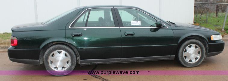 image for item H1673 2000 Cadillac Seville SLS