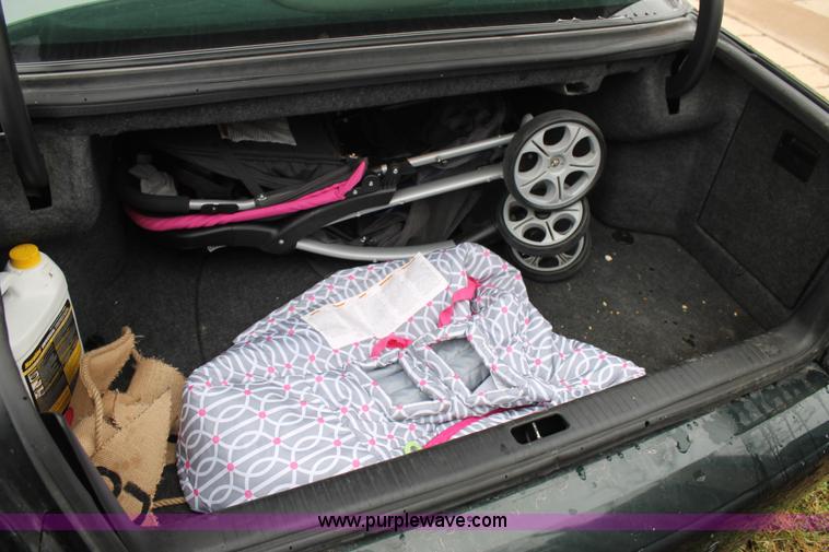 image for item H1673 2000 Cadillac Seville SLS