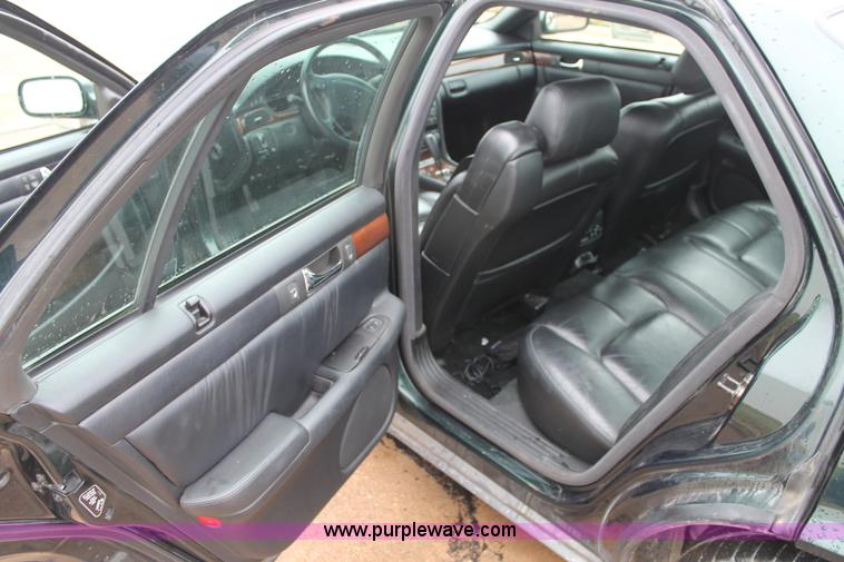 image for item H1673 2000 Cadillac Seville SLS