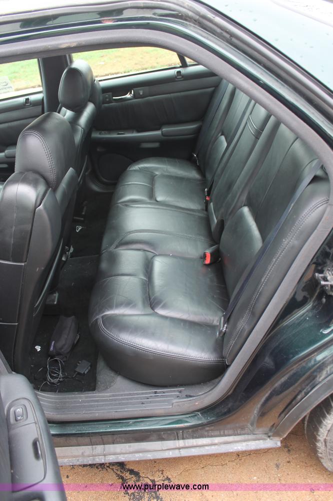 image for item H1673 2000 Cadillac Seville SLS