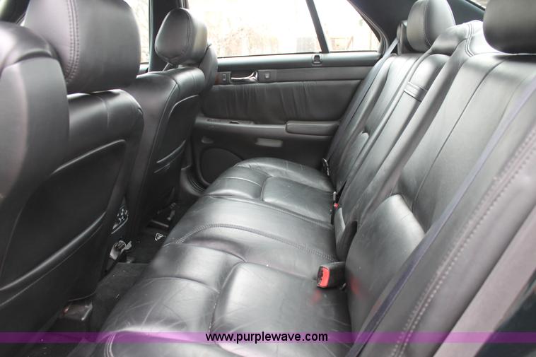 image for item H1673 2000 Cadillac Seville SLS