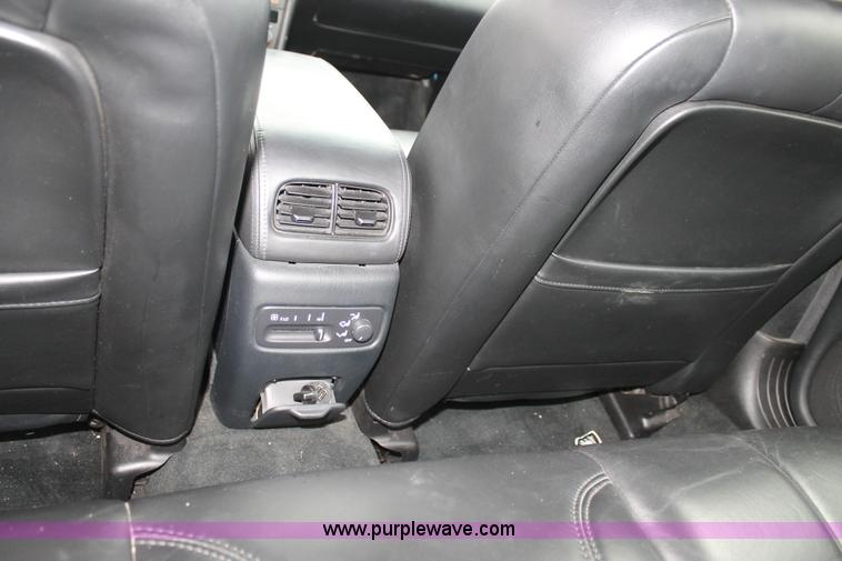 image for item H1673 2000 Cadillac Seville SLS