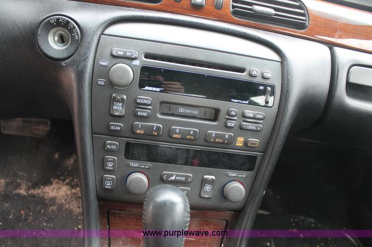 image for item H1673 2000 Cadillac Seville SLS