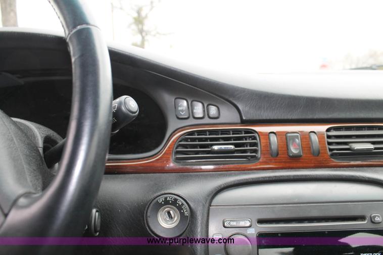 image for item H1673 2000 Cadillac Seville SLS