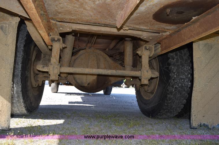 image for item H5104 1992 Chevrolet Kodiak propane truck