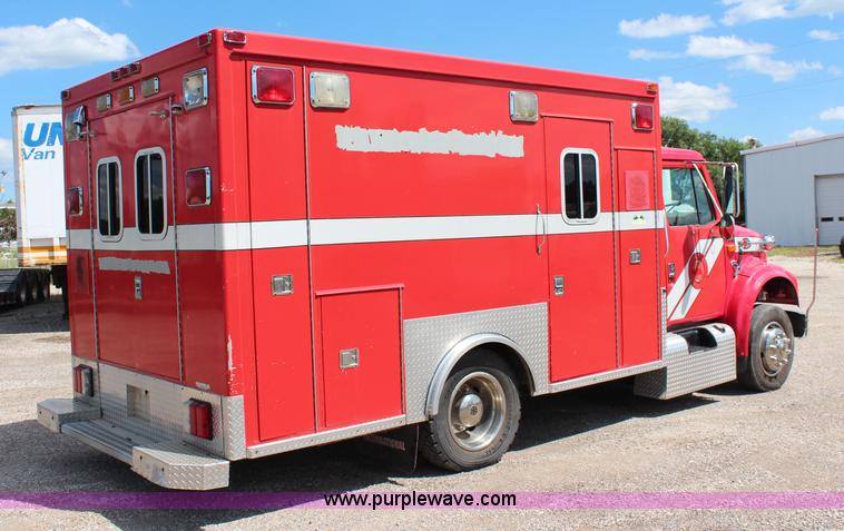 image for item J1140 1997 International 810 ambulance
