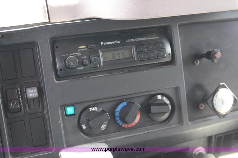 image for item J1140 1997 International 810 ambulance