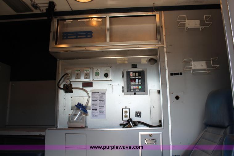 image for item J1140 1997 International 810 ambulance