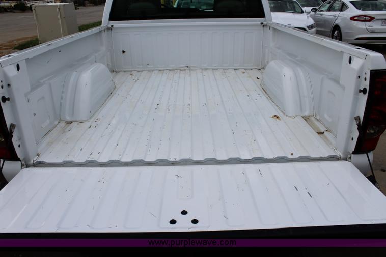 image for item J5771 2004 Chevrolet Silverado 1500 Ext. Cab pickup truck