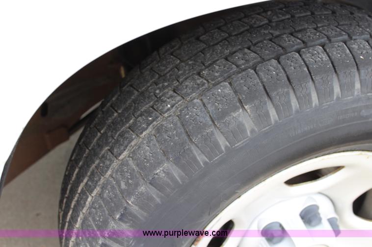 image for item J5771 2004 Chevrolet Silverado 1500 Ext. Cab pickup truck