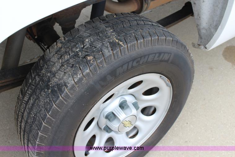 image for item J5772 2007 Chevrolet Silverado 1500 Ext. Cab pickup truck