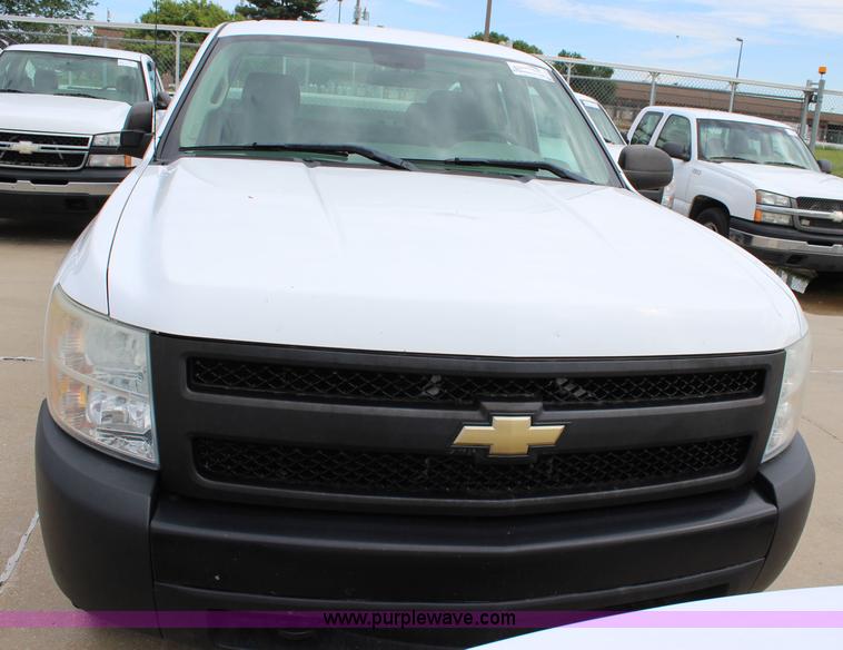 image for item J5773 2008 Chevrolet Silverado 1500 Ext. Cab pickup truck