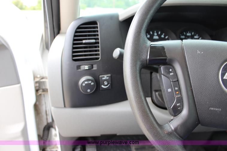 image for item J5773 2008 Chevrolet Silverado 1500 Ext. Cab pickup truck