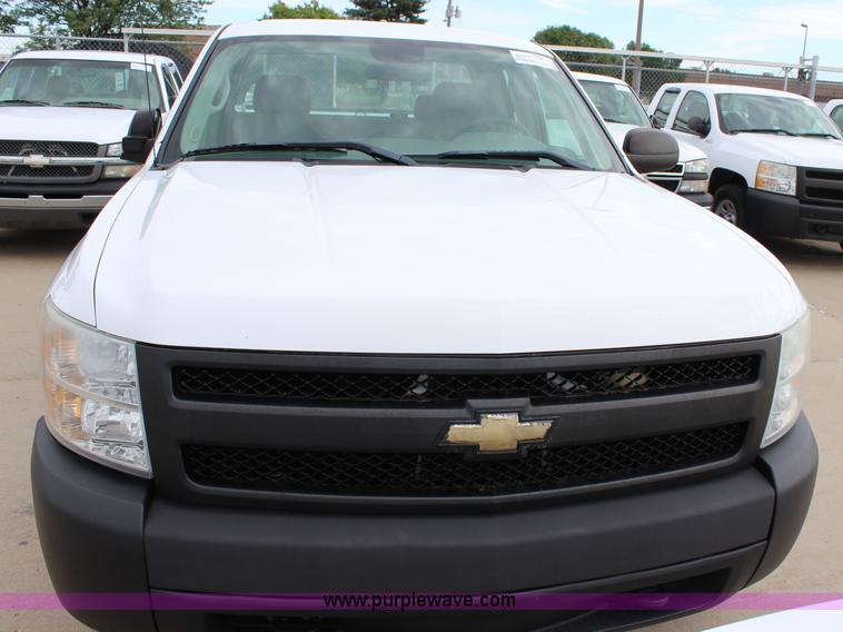 image for item J5775 2008 Chevrolet Silverado 1500 Ext. Cab pickup truck