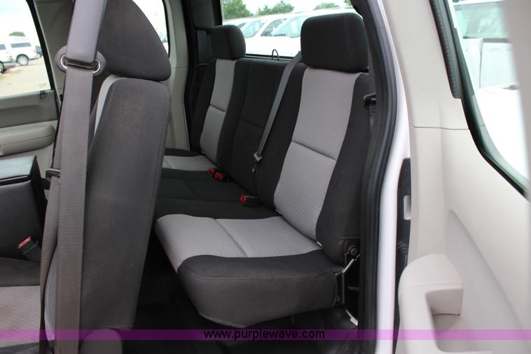 image for item J5775 2008 Chevrolet Silverado 1500 Ext. Cab pickup truck