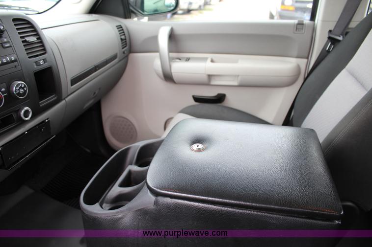 image for item J5775 2008 Chevrolet Silverado 1500 Ext. Cab pickup truck