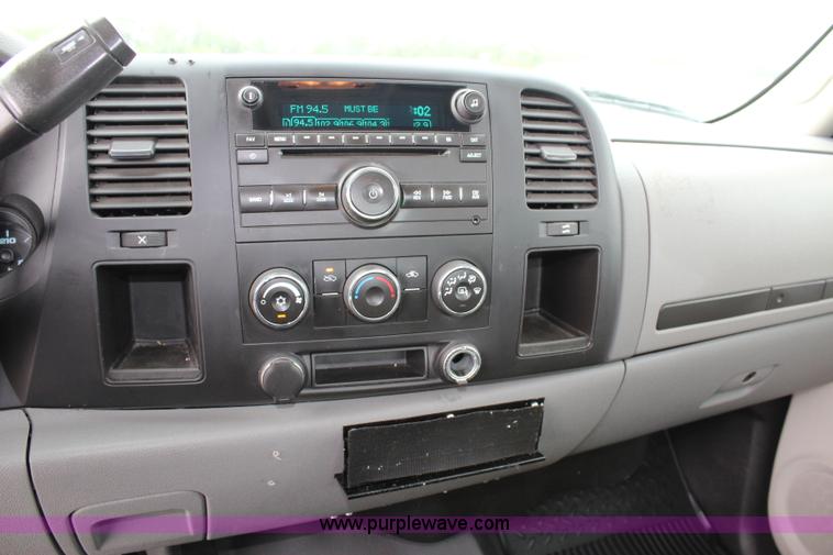 image for item J5775 2008 Chevrolet Silverado 1500 Ext. Cab pickup truck