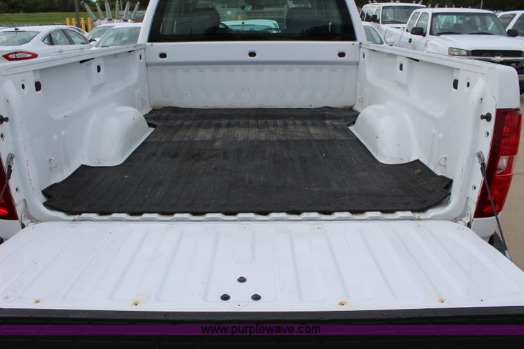 image for item J5775 2008 Chevrolet Silverado 1500 Ext. Cab pickup truck