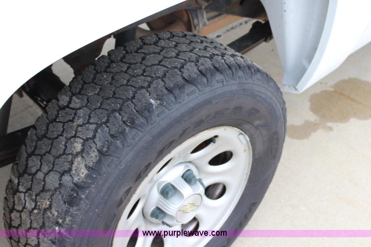 image for item J5775 2008 Chevrolet Silverado 1500 Ext. Cab pickup truck