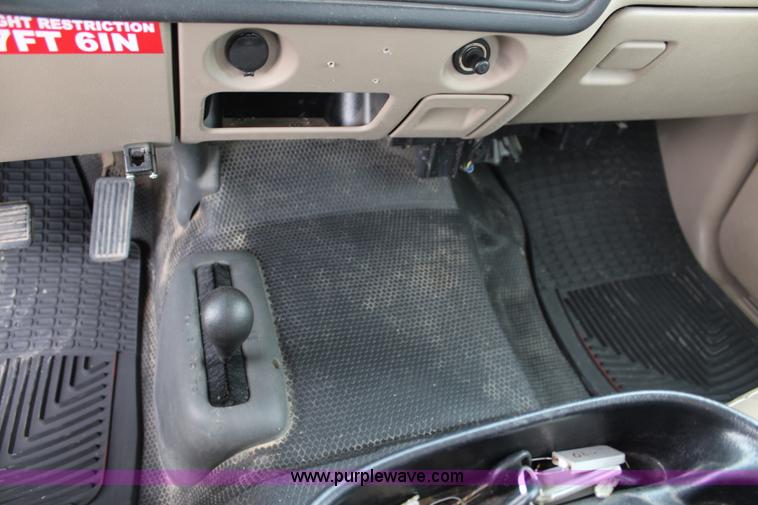 image for item J5776 2004 Chevrolet Silverado 1500 Ext. Cab pickup truck