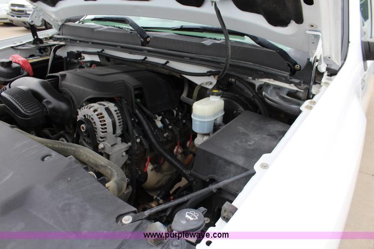 image for item J5777 2007 Chevrolet Silverado 1500 Ext. Cab pickup truck