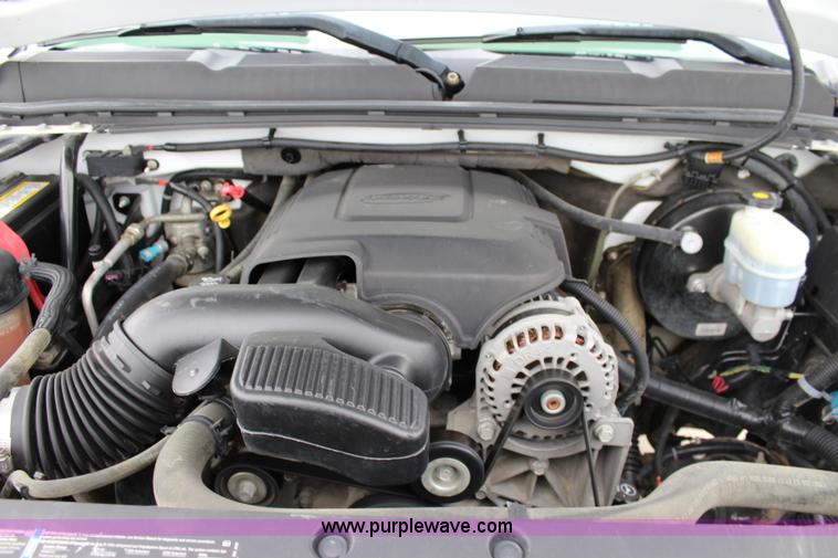 image for item J5777 2007 Chevrolet Silverado 1500 Ext. Cab pickup truck