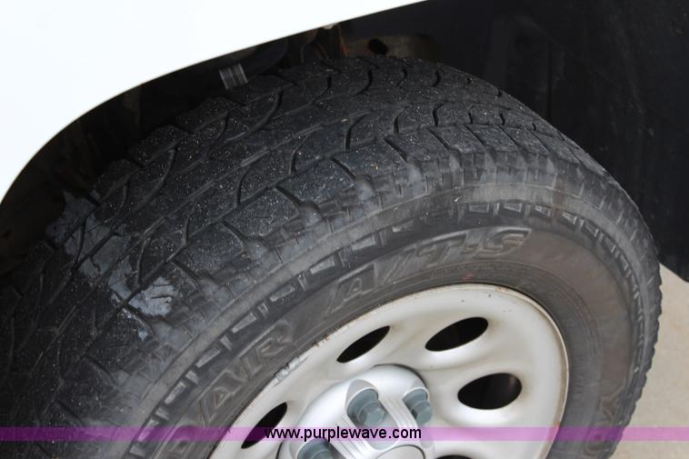 image for item J5777 2007 Chevrolet Silverado 1500 Ext. Cab pickup truck