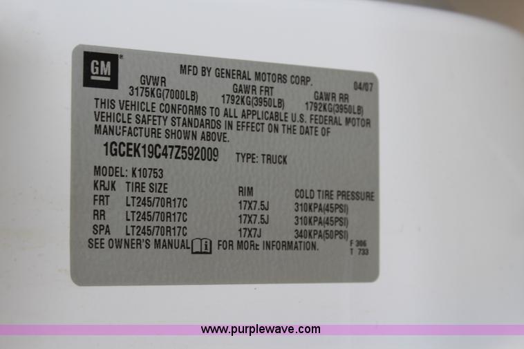 image for item J5777 2007 Chevrolet Silverado 1500 Ext. Cab pickup truck