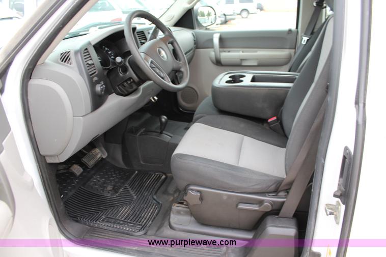 image for item J5778 2008 Chevrolet Silverado 1500 Ext. Cab pickup truck