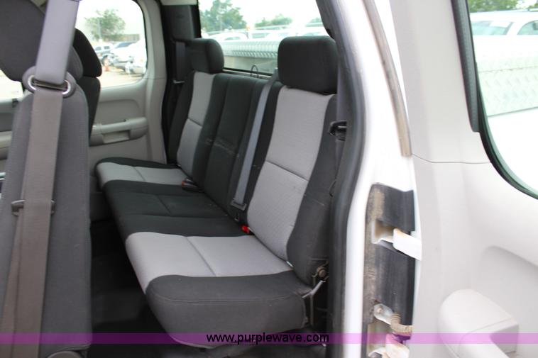 image for item J5778 2008 Chevrolet Silverado 1500 Ext. Cab pickup truck