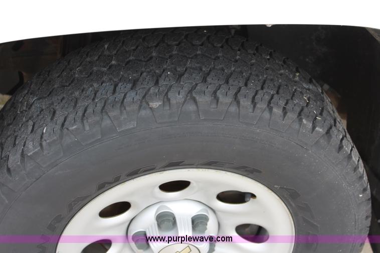 image for item J5778 2008 Chevrolet Silverado 1500 Ext. Cab pickup truck