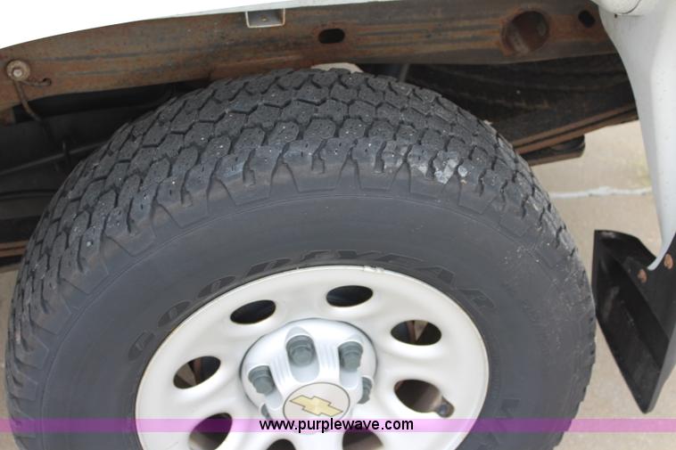 image for item J5778 2008 Chevrolet Silverado 1500 Ext. Cab pickup truck