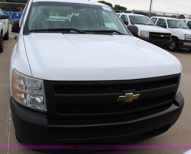 image for item J5779 2008 Chevrolet Silverado 1500 Ext. Cab pickup truck