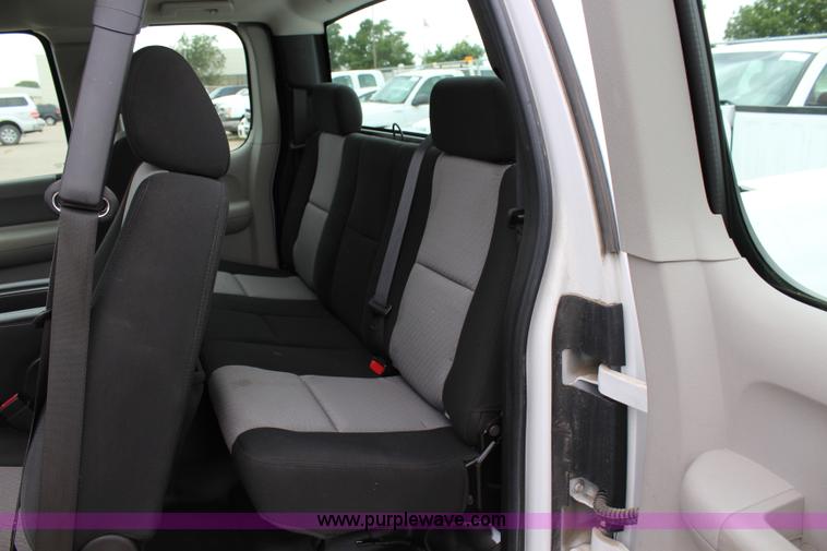 image for item J5779 2008 Chevrolet Silverado 1500 Ext. Cab pickup truck