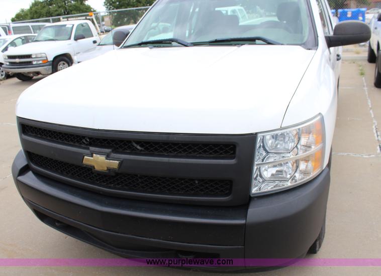 image for item J5780 2008 Chevrolet Silverado 1500 Ext. Cab pickup truck